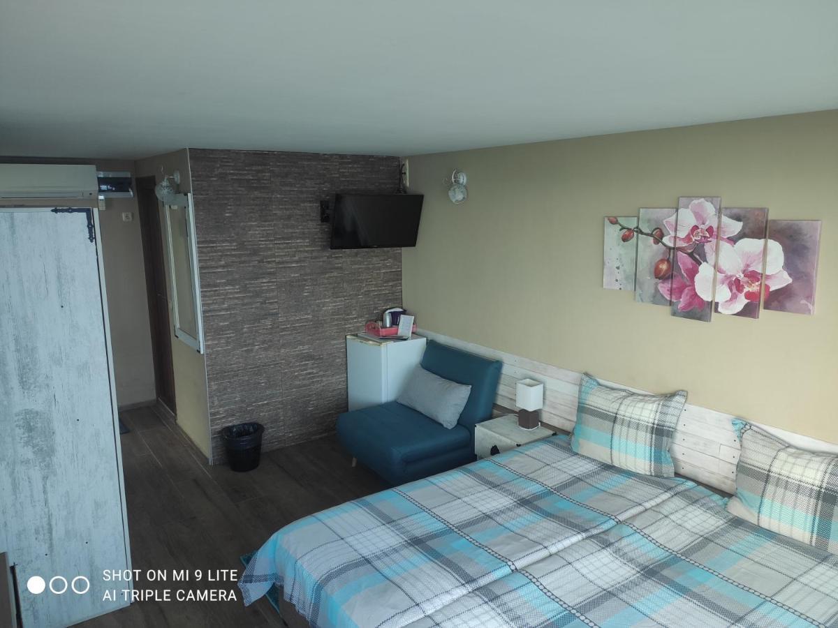 Hemingway Rooms In Happy Beach Varna Exteriér fotografie