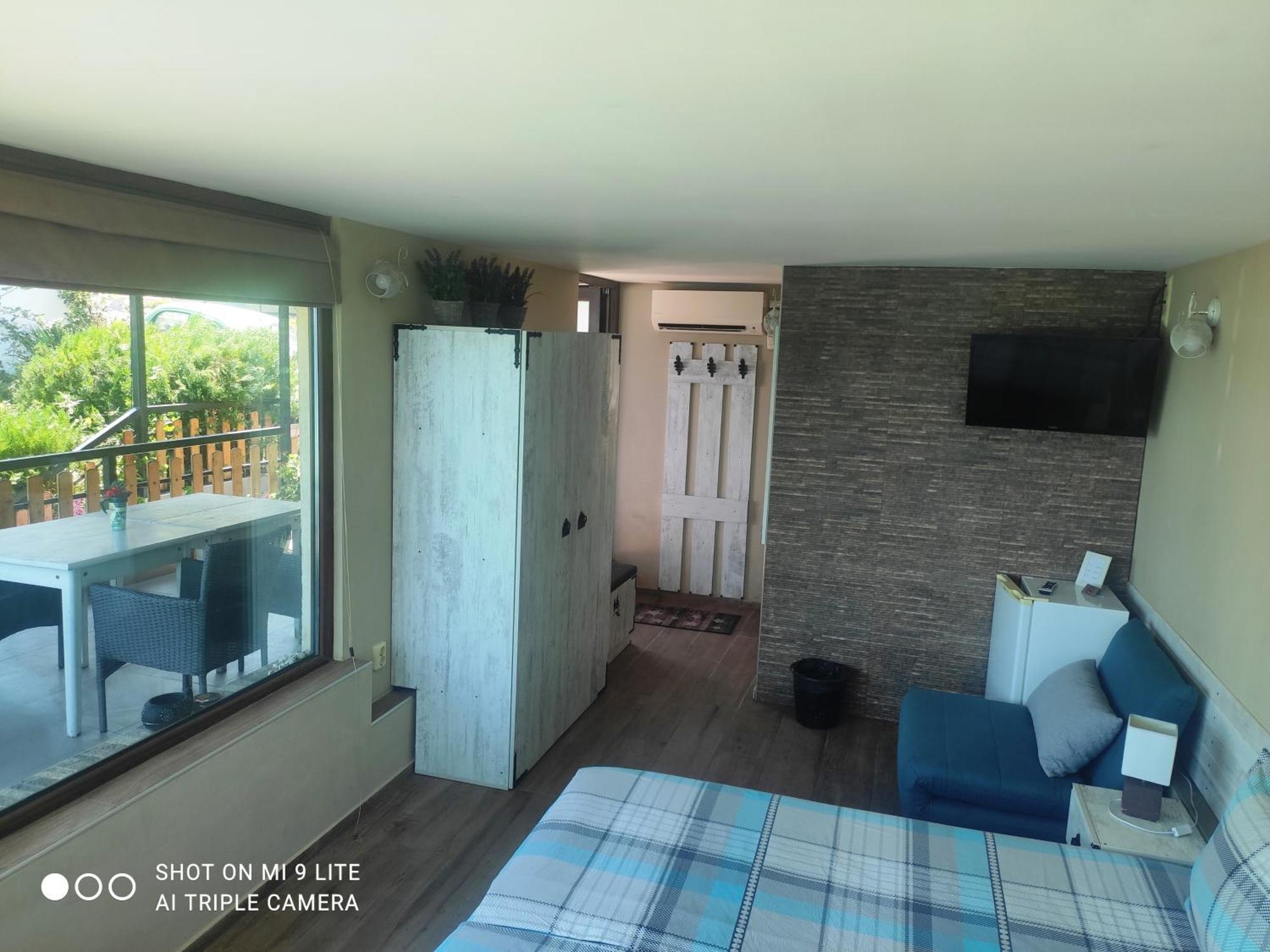 Hemingway Rooms In Happy Beach Varna Exteriér fotografie