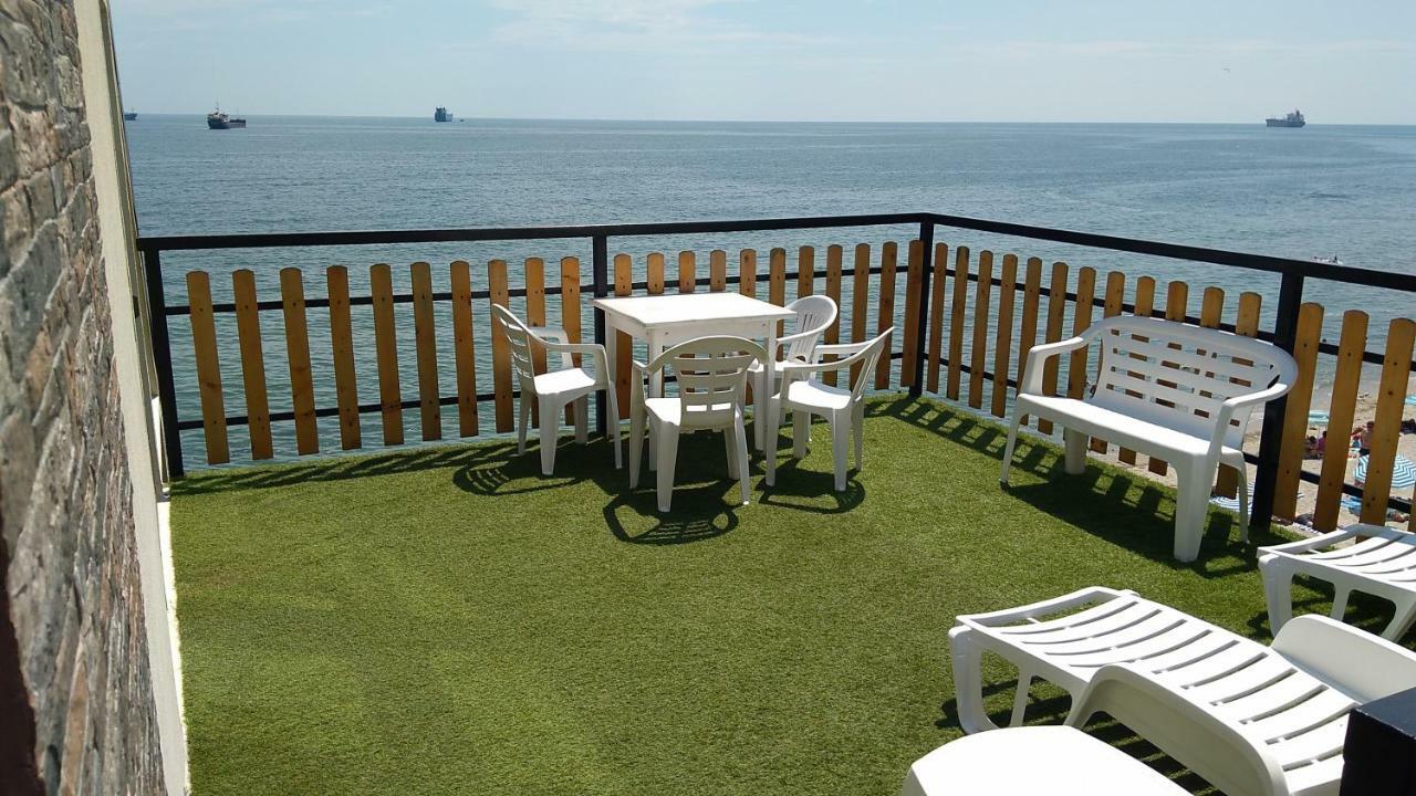 Hemingway Rooms In Happy Beach Varna Exteriér fotografie